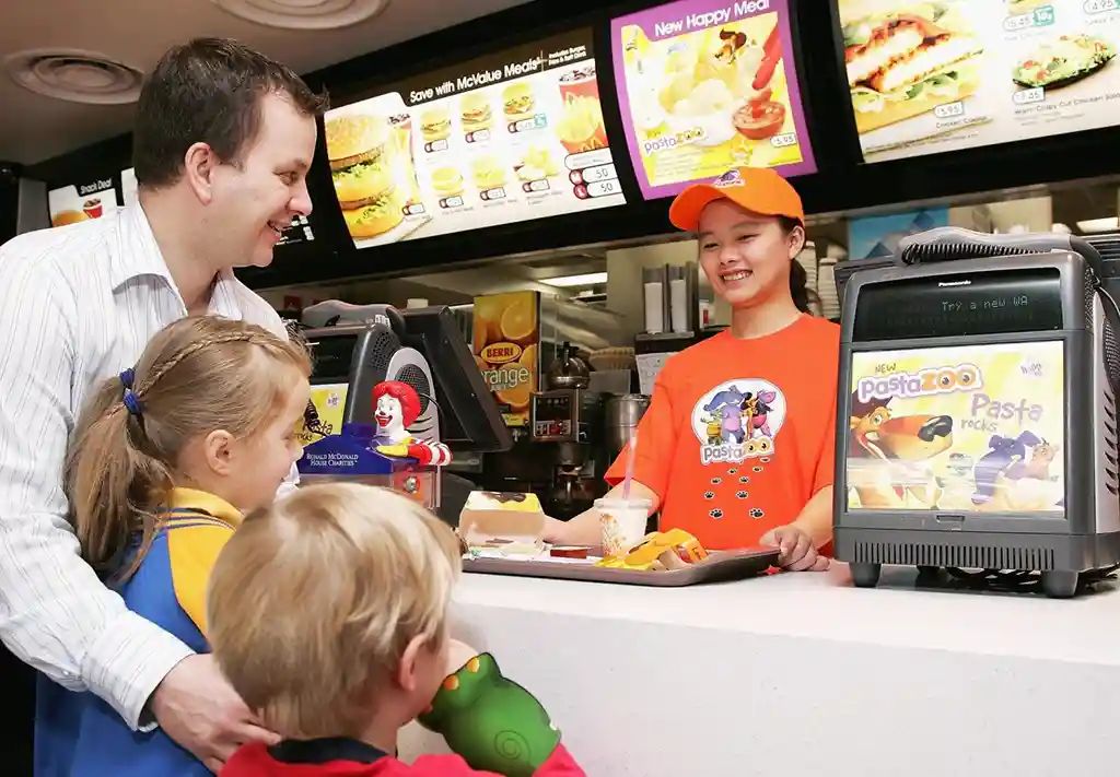 children in fast food